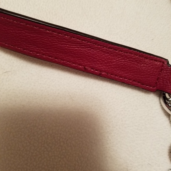 Dark Pink..Vera Wang Purse - Picture 6 of 8